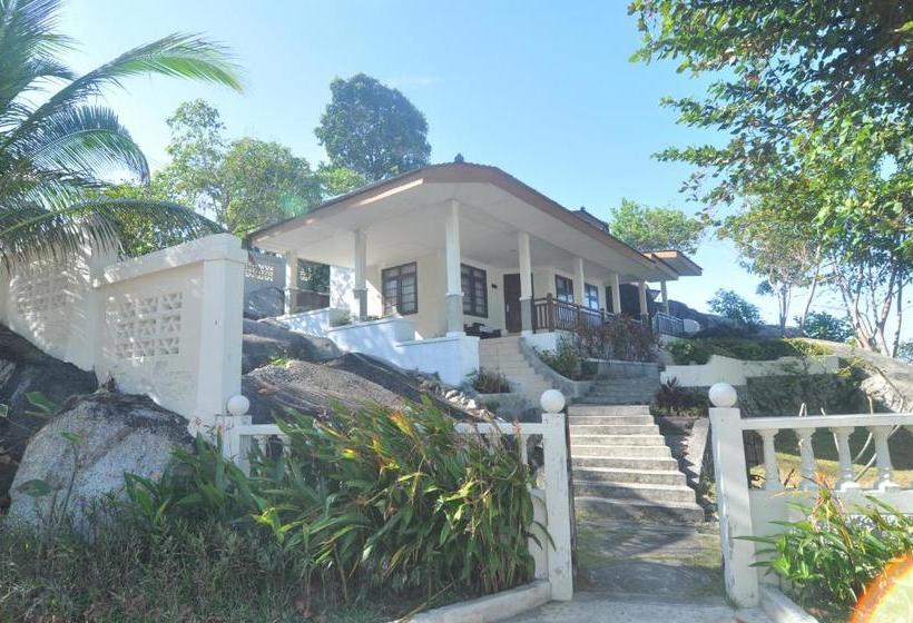 Szálloda Tanjung Pesona Beach Resort & Spa