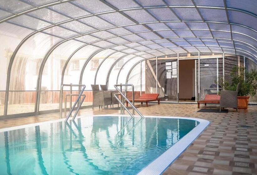 Отель Thermal Panzió Igal