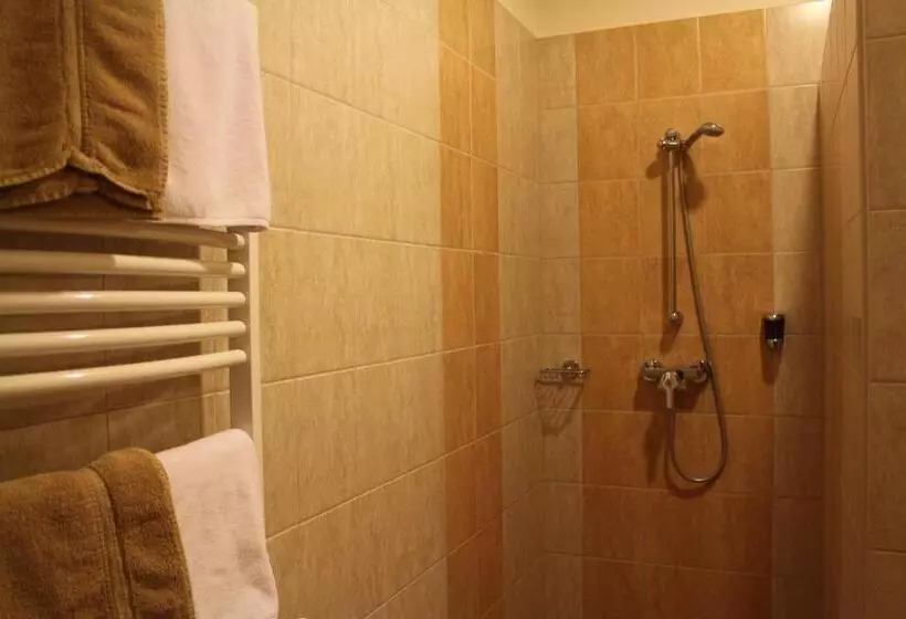 هتل Tokajvár