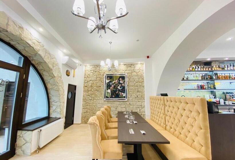 Отель Toldi Fogadó