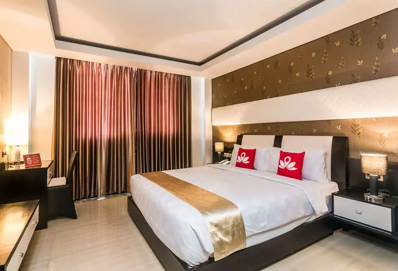 ホテル Zenrooms Denpasar Marlboro