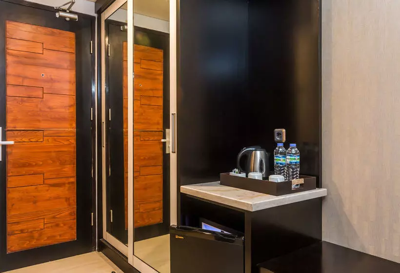 ホテル Zenrooms Denpasar Marlboro