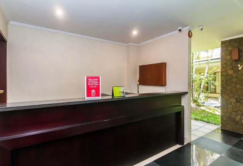 ホテル Zenrooms Sanur Tamblingan