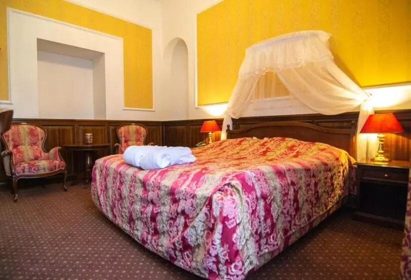 Kastélyhotel Sasvár Resort