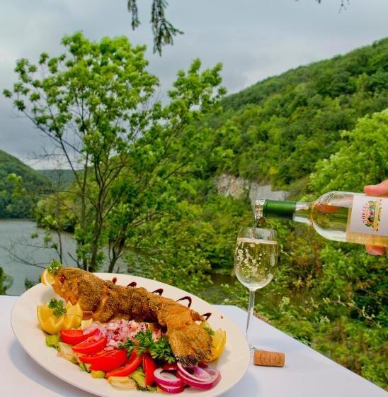 Tókert Szálloda és étterem