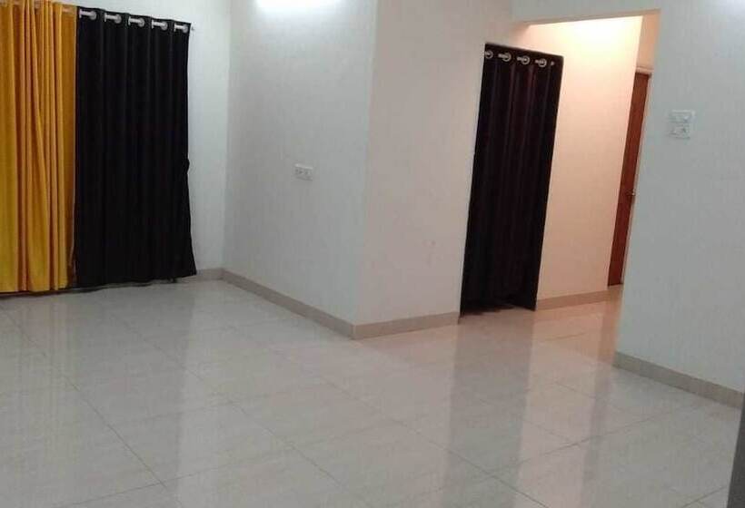 Отель United Corporate Home Thane