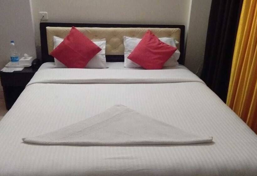 Отель United Corporate Home Thane