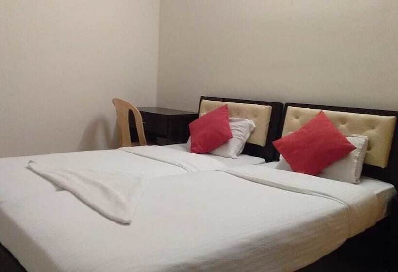 Отель United Corporate Home Thane