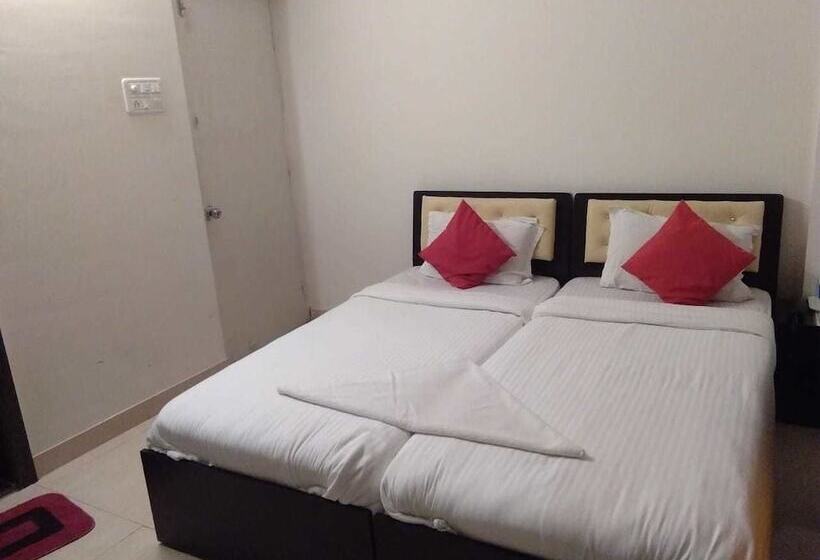 Отель United Corporate Home Thane