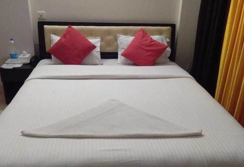 Отель United Corporate Home Thane