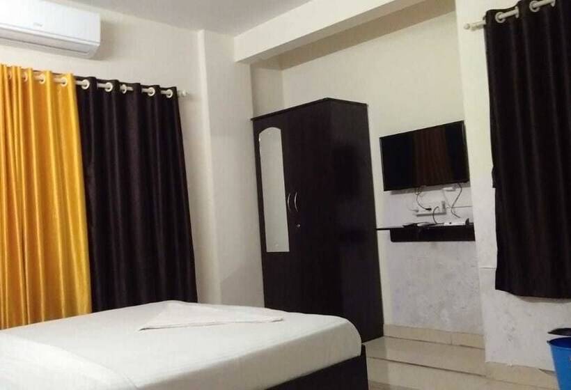 Отель United Corporate Home Thane