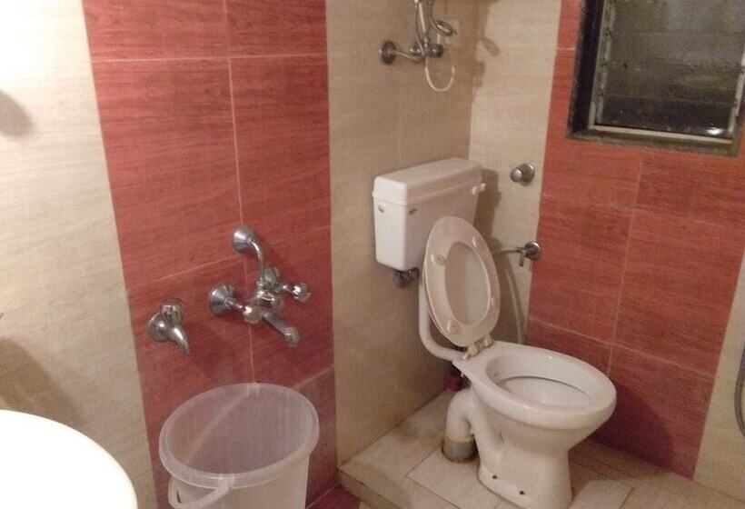 Отель United Corporate Home Thane