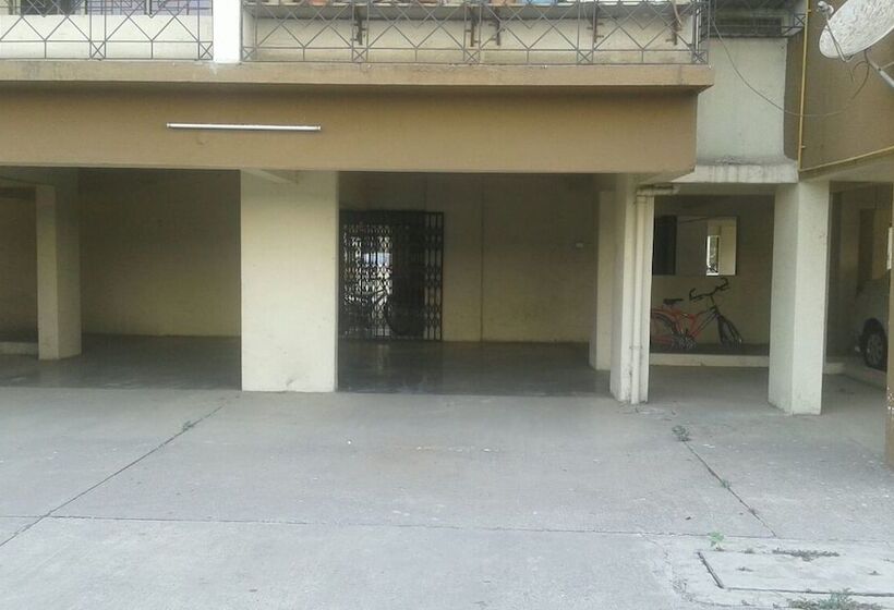 Отель United Corporate Home Thane