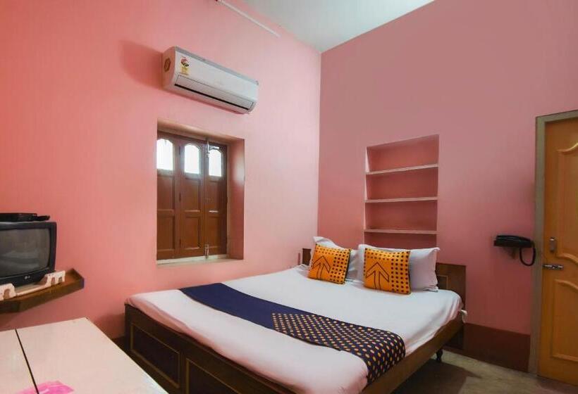 Отель O Maa Laxmi Lodge