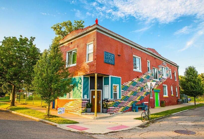 Hostel Detroit