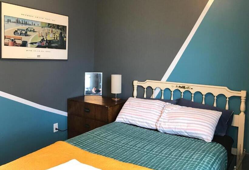 Hostel Detroit