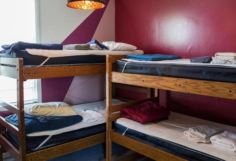 Hostel Detroit