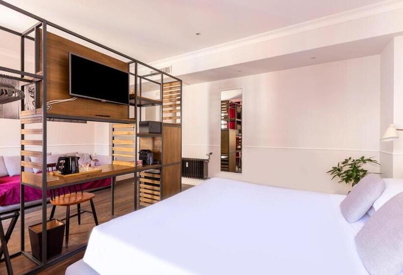 פנסיון Alla Corte Guest House