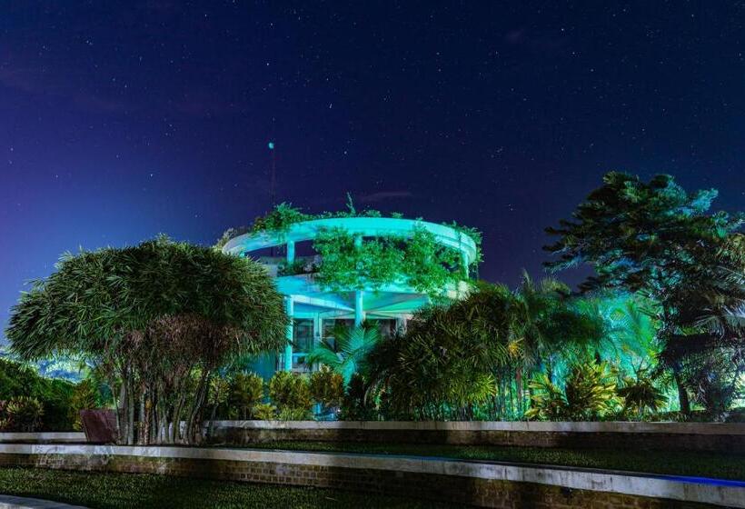 Water Garden Resort & Spa