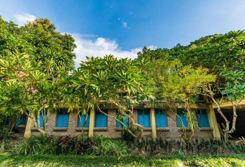 Water Garden Resort & Spa