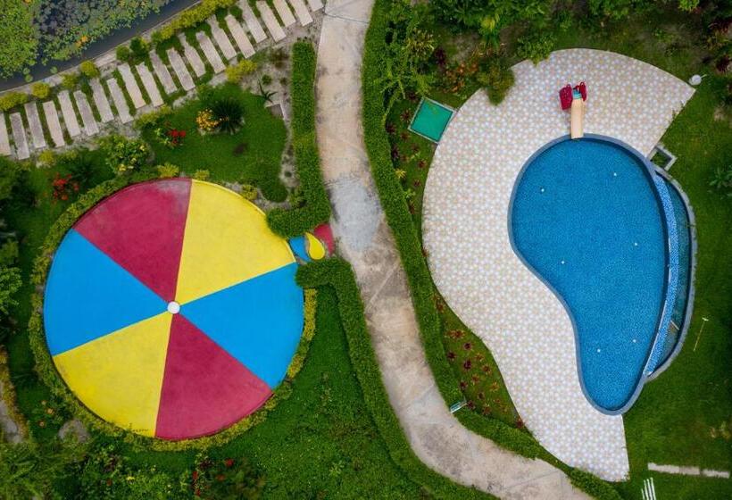 Water Garden Resort & Spa