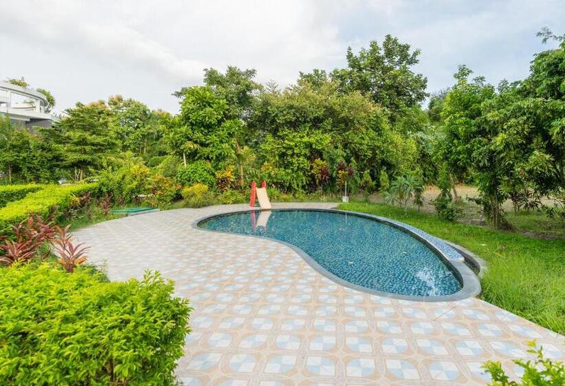 Water Garden Resort & Spa