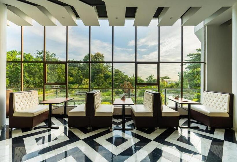 Water Garden Resort & Spa