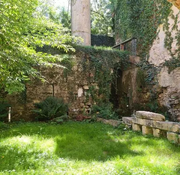 ベッドアンドブレックファースト Domaine Des Forges De La Vache