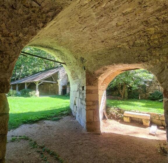 Bed and Breakfast Domaine Des Forges De La Vache