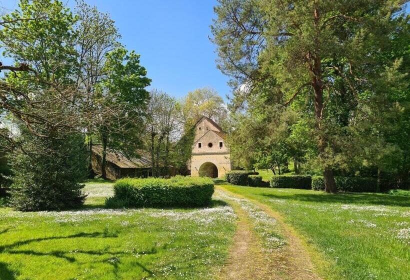 Bed and Breakfast Domaine Des Forges De La Vache