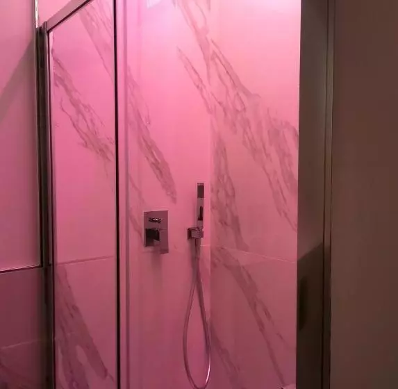 تختخواب و صبحانه Navona Central Relais