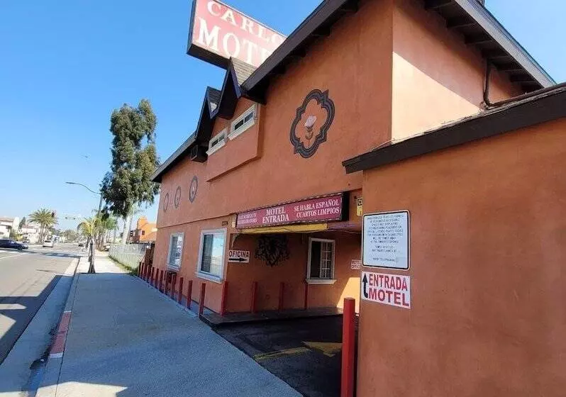 Carlo Motel