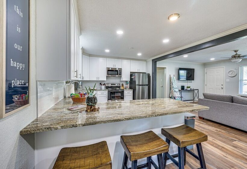 Charming Hot Springs Home Near Lake Hamilton!