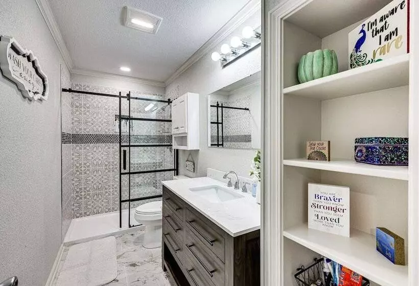 Charming Hot Springs Home Near Lake Hamilton!