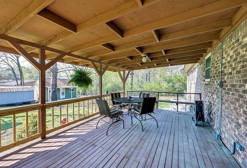 Charming Hot Springs Home Near Lake Hamilton!
