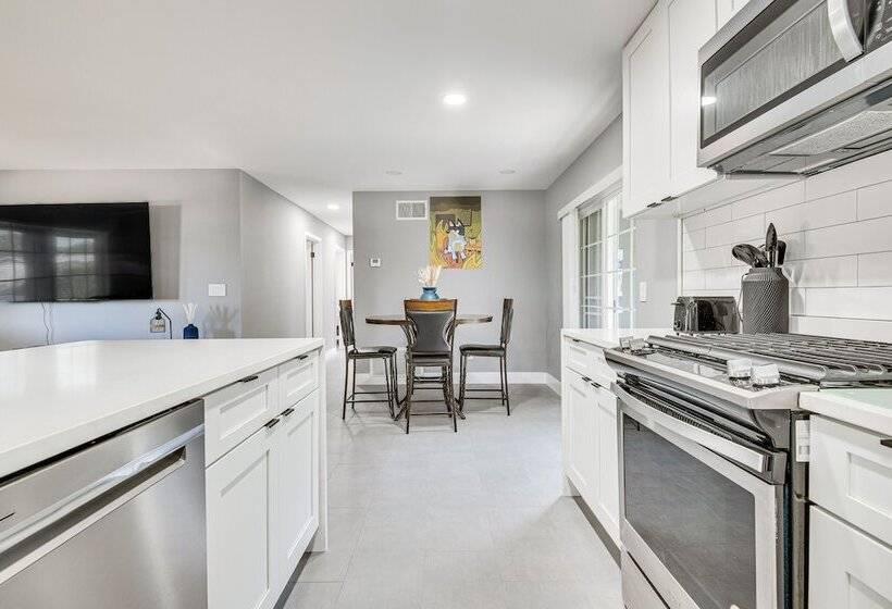 Cocoa Home W/ Large Yard: 3 Mi To Indian River!