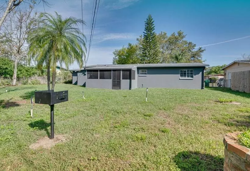 Cocoa Home W/ Large Yard: 3 Mi To Indian River!