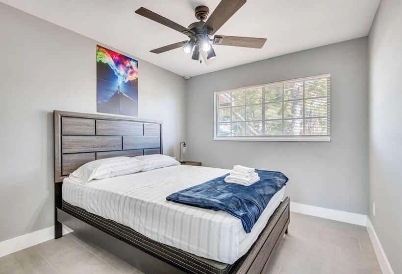 Cocoa Home W/ Large Yard: 3 Mi To Indian River!