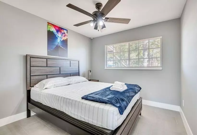 Cocoa Home W/ Large Yard: 3 Mi To Indian River!