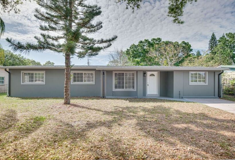 Cocoa Home W/ Large Yard: 3 Mi To Indian River!