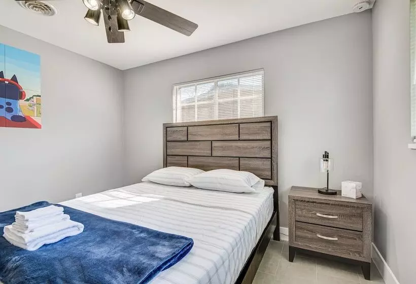 Cocoa Home W/ Large Yard: 3 Mi To Indian River!