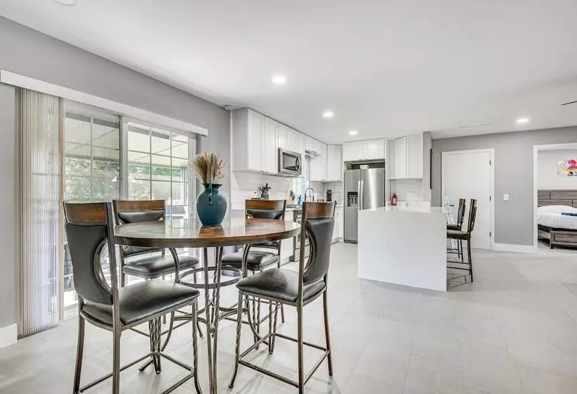 Cocoa Home W/ Large Yard: 3 Mi To Indian River!