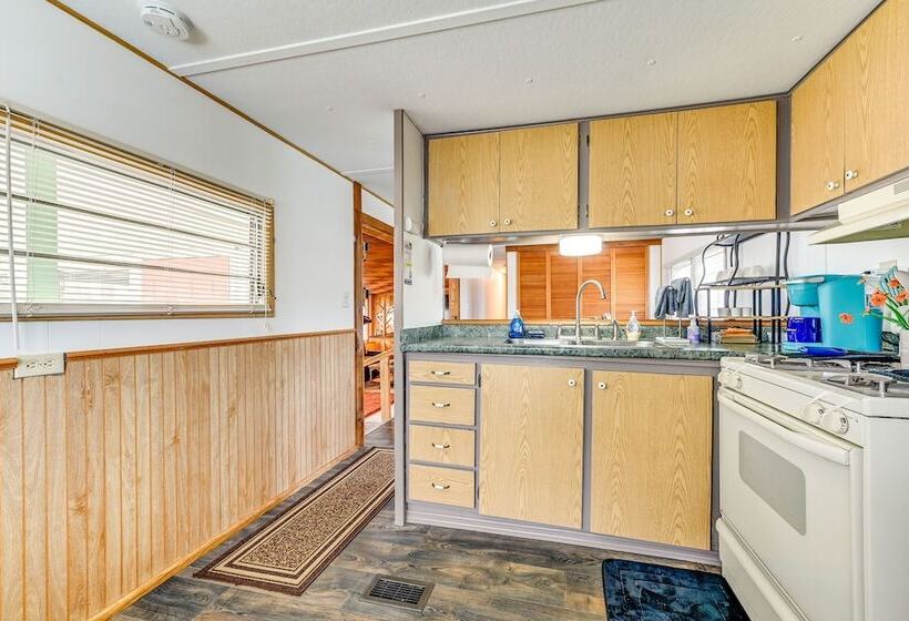 Eclectic Tarpon Springs Home: Bayou Across Street!