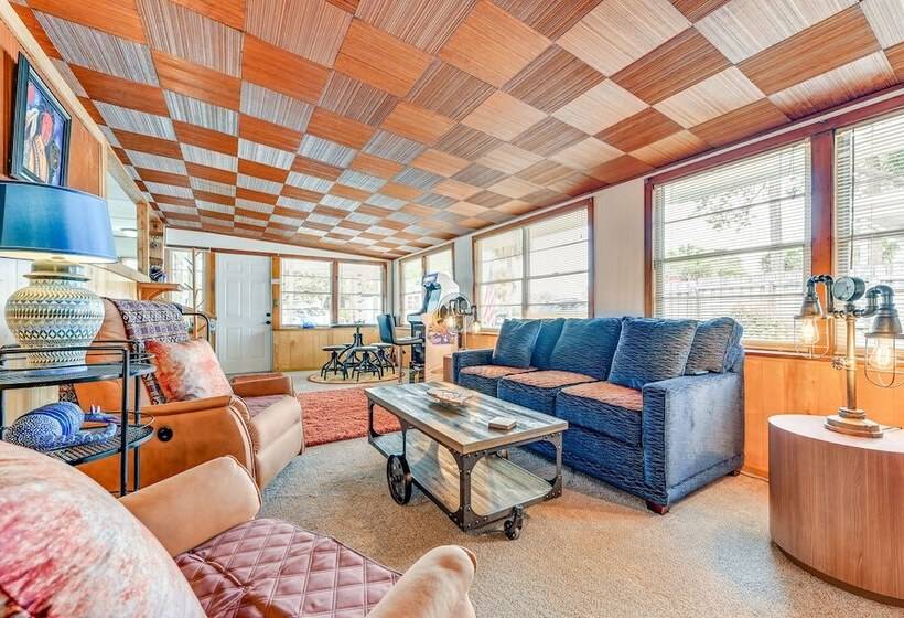 Eclectic Tarpon Springs Home: Bayou Across Street!