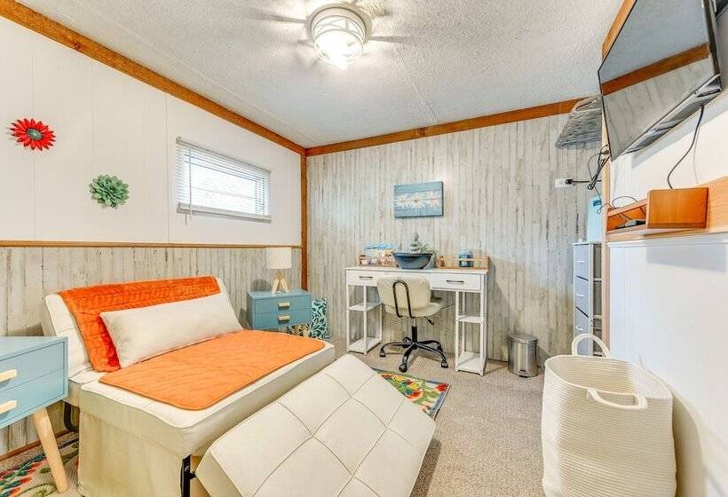 Eclectic Tarpon Springs Home: Bayou Across Street!