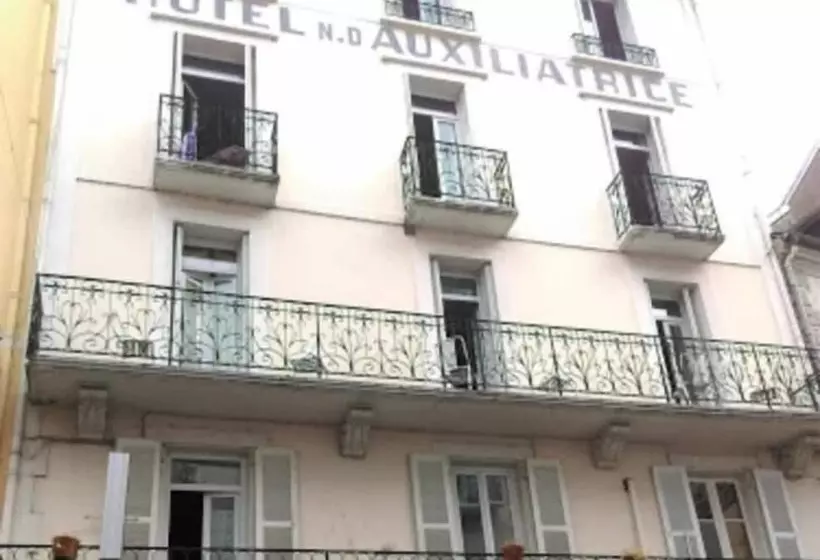 هتل N.d. Auxiliatrice