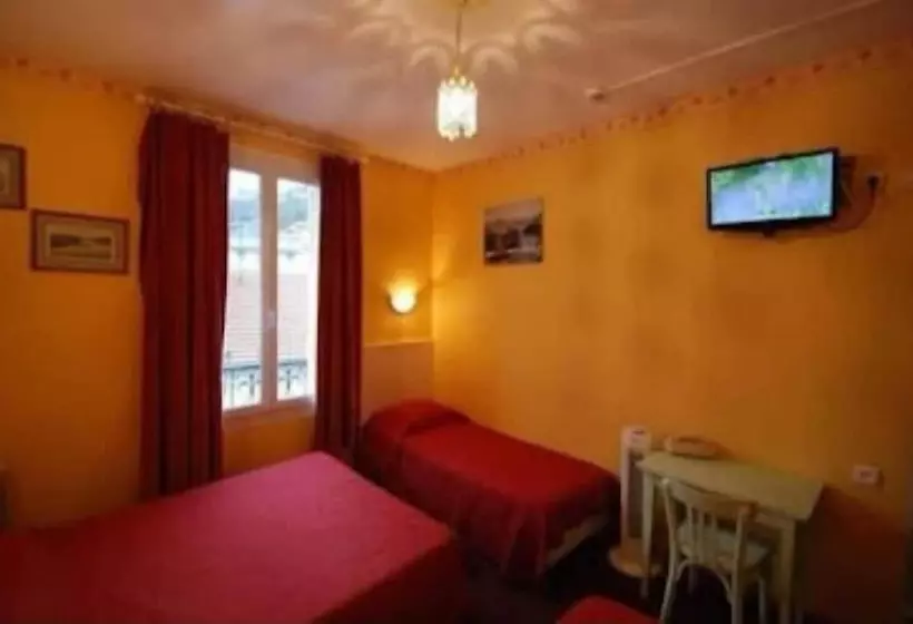 هتل N.d. Auxiliatrice