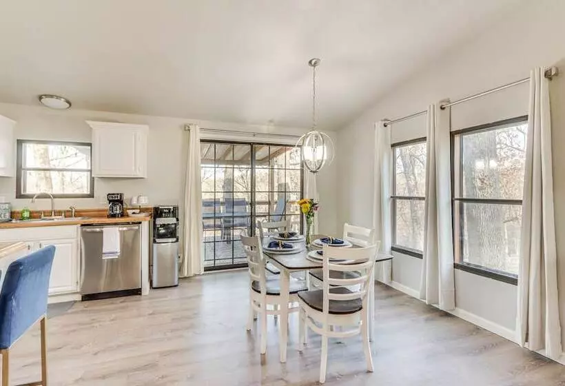 Lakefront Rogers Retreat W/ Grill & Spacious Deck