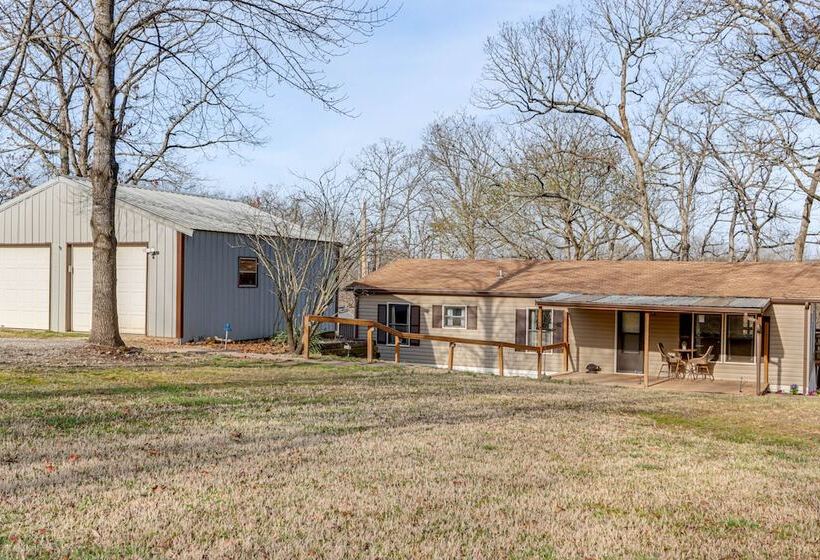 Lakefront Rogers Retreat W/ Grill & Spacious Deck