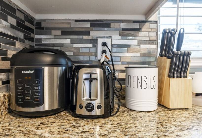 پانسیون Zenhomes In Tampa Near Usf